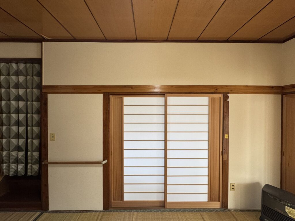 和室　木製引戸